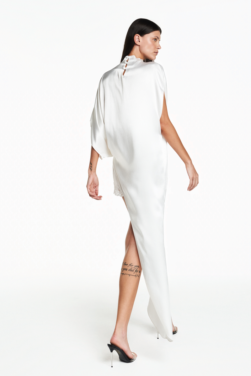 BLUSA KAFTAN ASSIMÉTRICA CETIM BRANCO