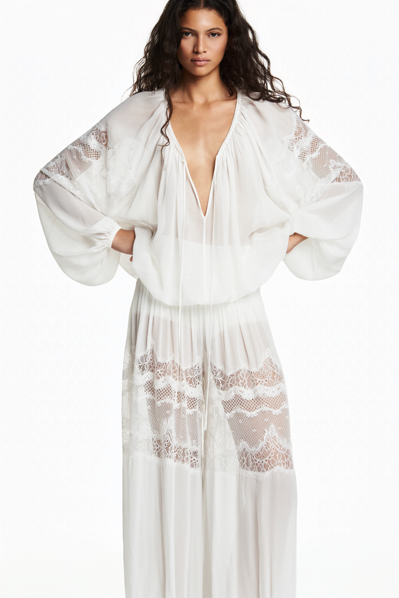 BATA AMPLA ELÁSTICO MANGAS E BARRA RENDA MANGA GEORGETE OFF WHITE