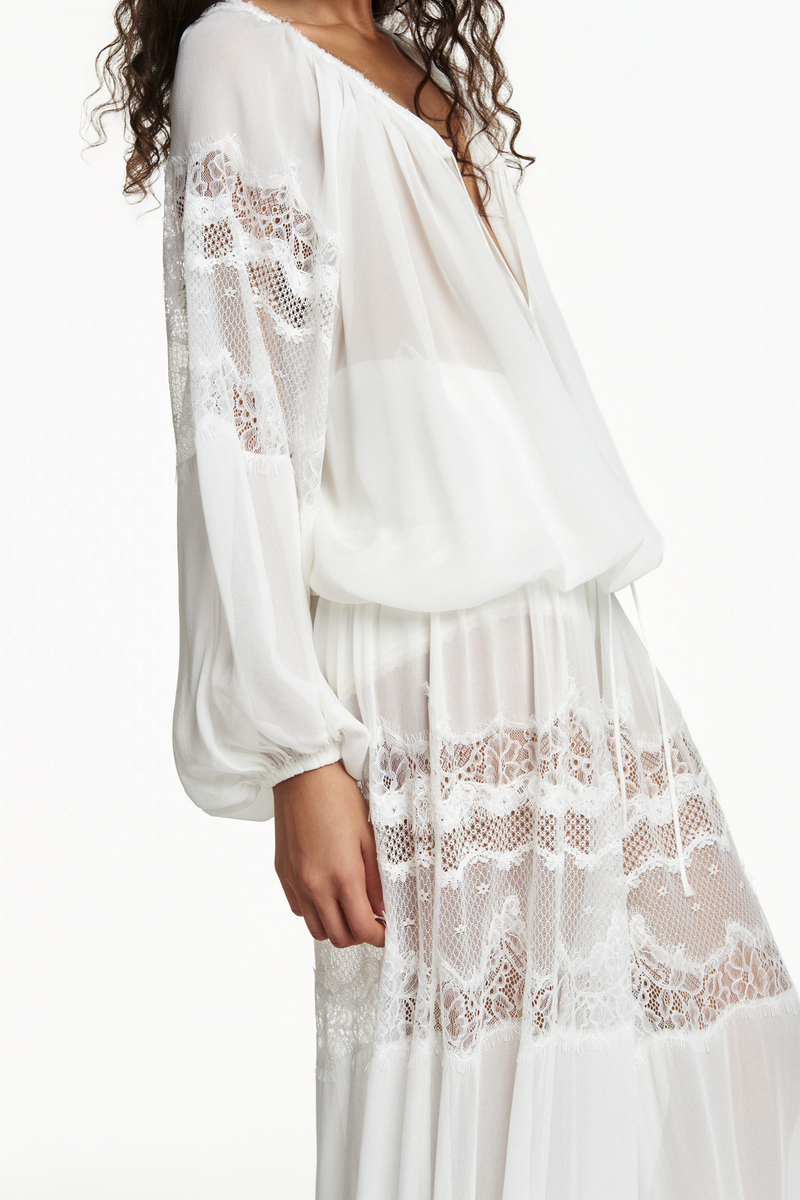 BATA AMPLA ELÁSTICO MANGAS E BARRA RENDA MANGA GEORGETE OFF WHITE