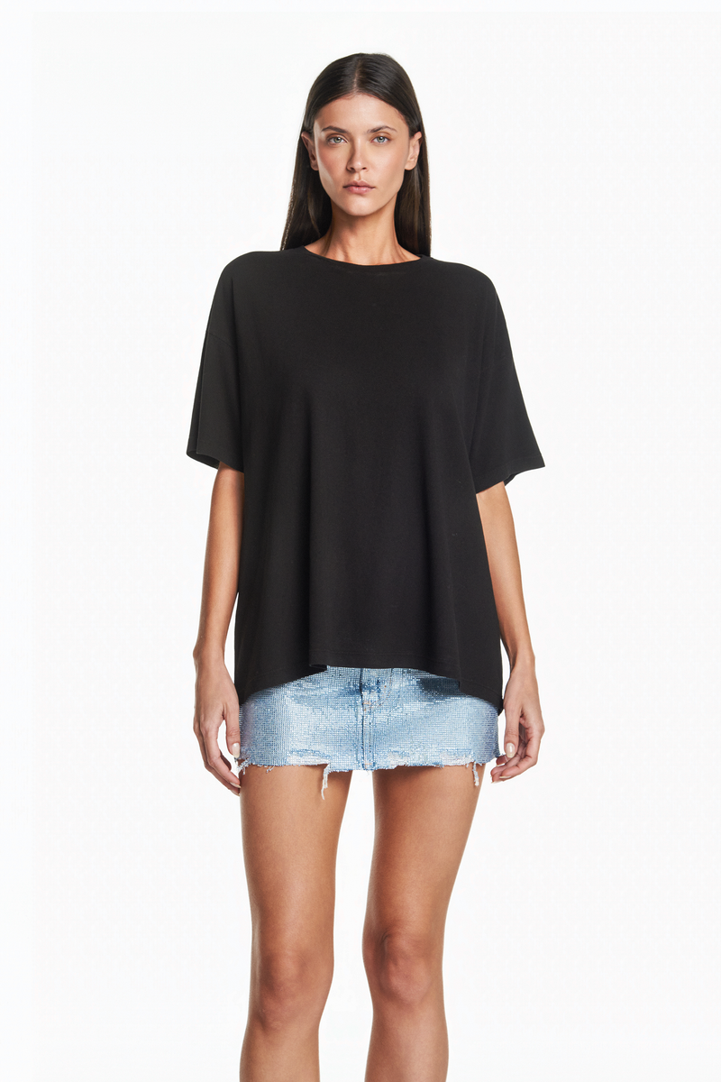 CAMISETA BÁSICA MALHA PRETA