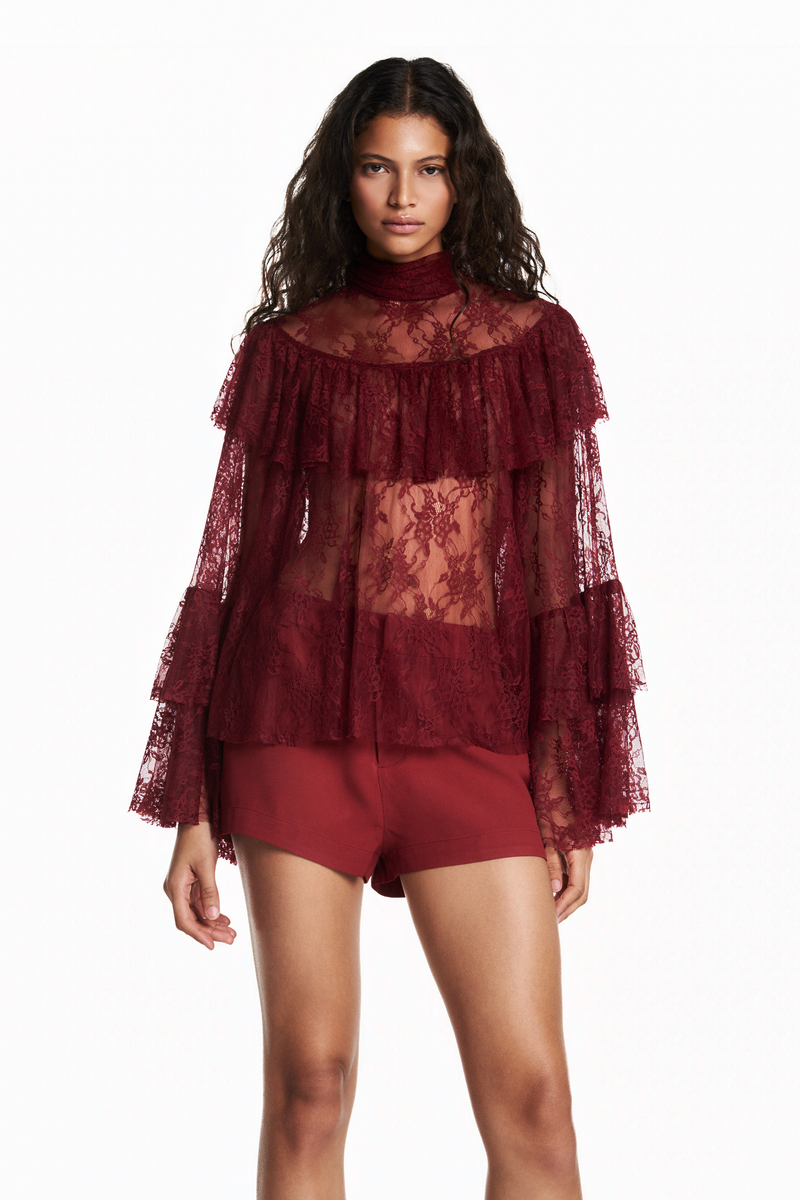 BLUSA GOLA ALTA BABADOS COLO E MANGAS RENDA BORDÔ