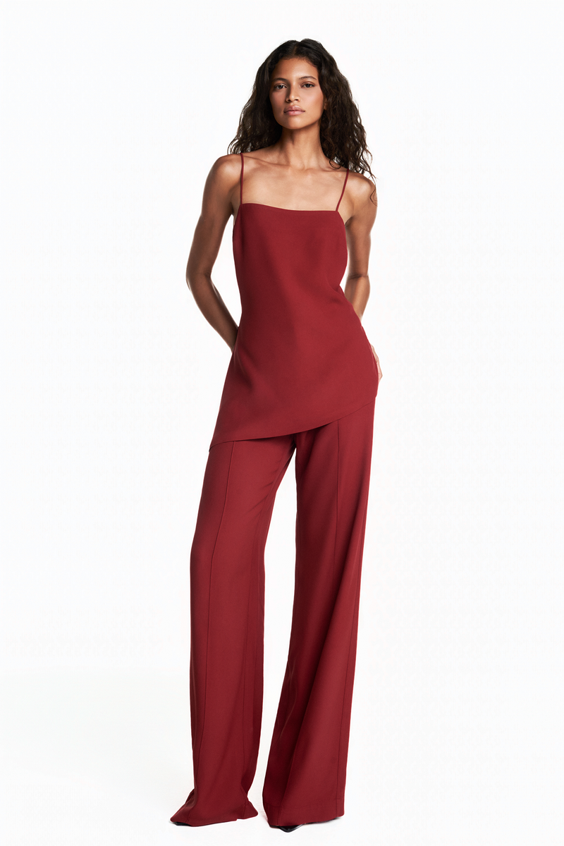 REGATA ASSIMÉTRICA PATOU VERMELHO