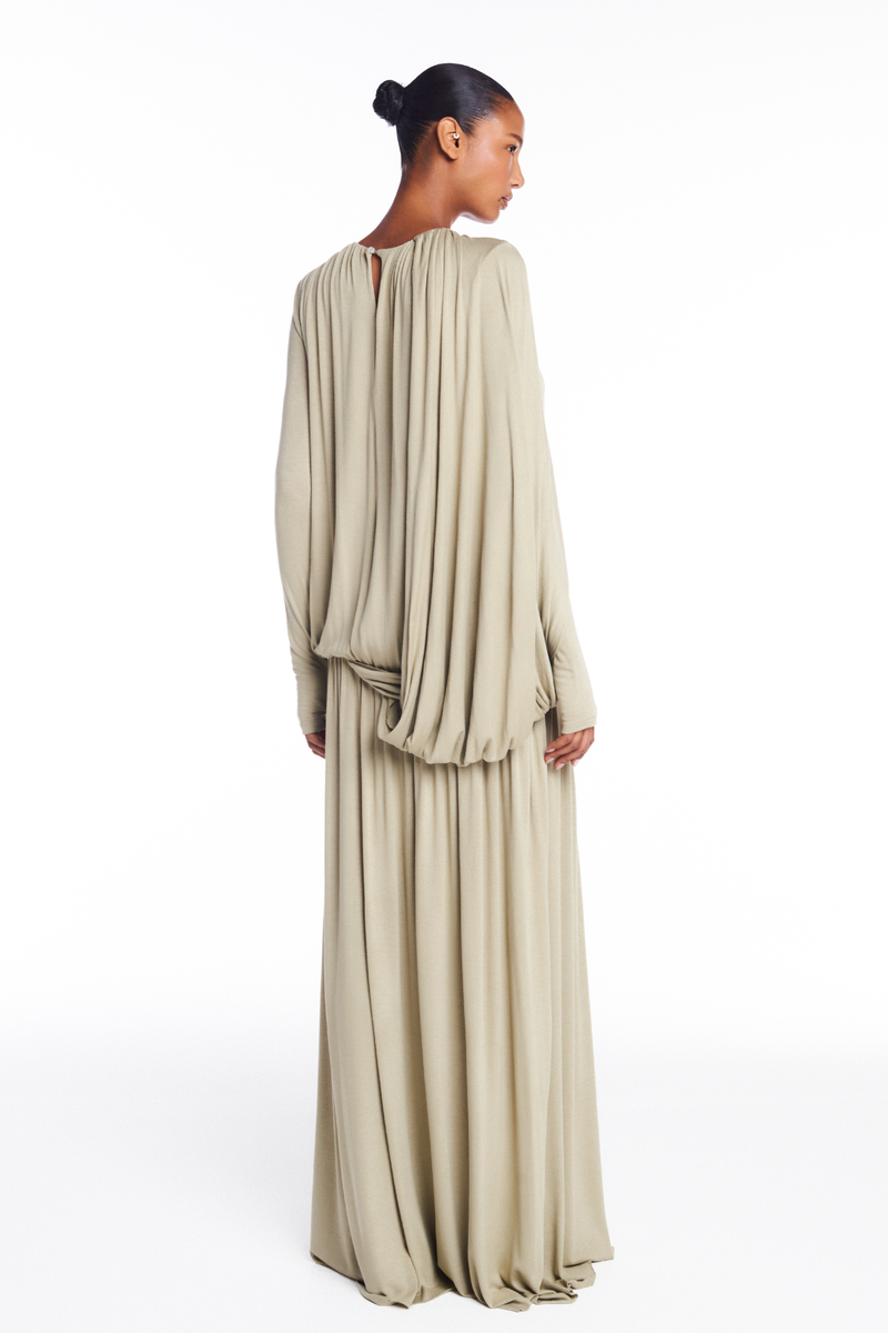 VESTIDO LONGO AMPLO MANGA LONGA MALHA VERDE (8950210232547)