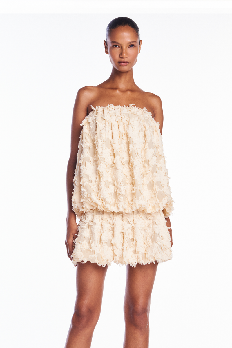 VESTIDO TOMARA QUE CAIA BALONÊ CURTO ALGODÃO DEVORÊ MANTEIGA (8950210822371)