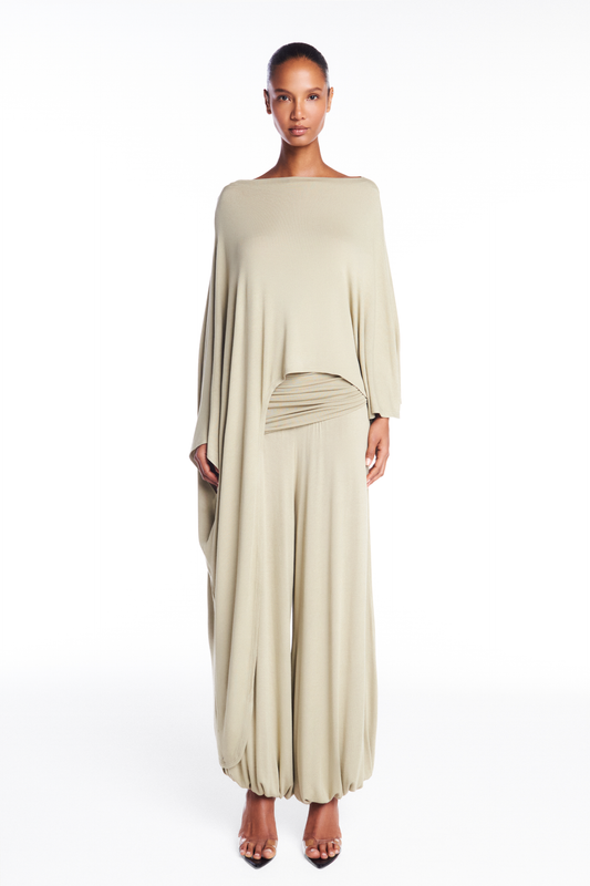 BLUSA AMPLA PONTA ASSIMÉTRICA MALHA VERDE (8950206431459)