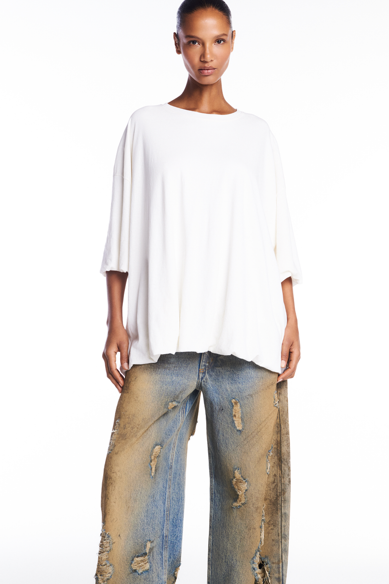 CAMISETA AMPLA BALONÊ OFF WHITE (8950207906019)