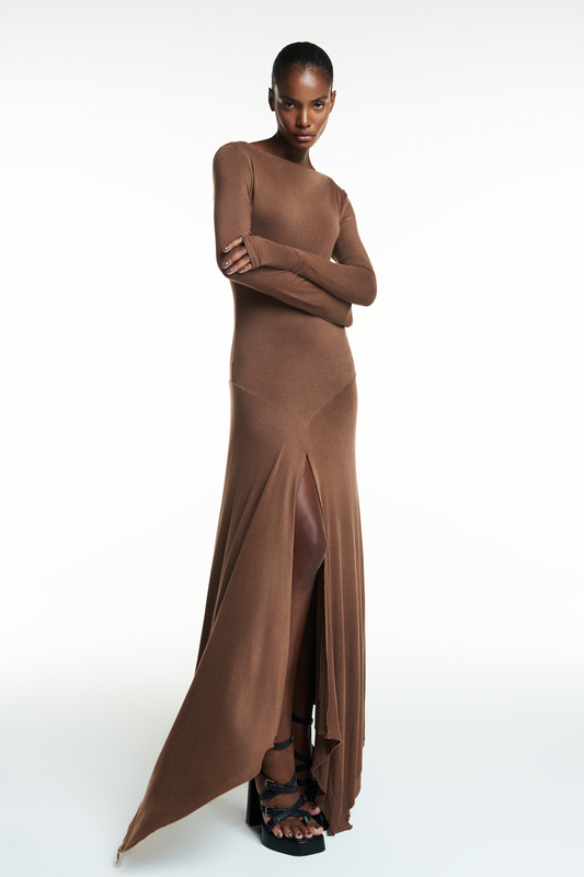 VESTIDO LONGO MANGA LONGA FENDA FRONTAL MALHA MARROM (8838232277219)