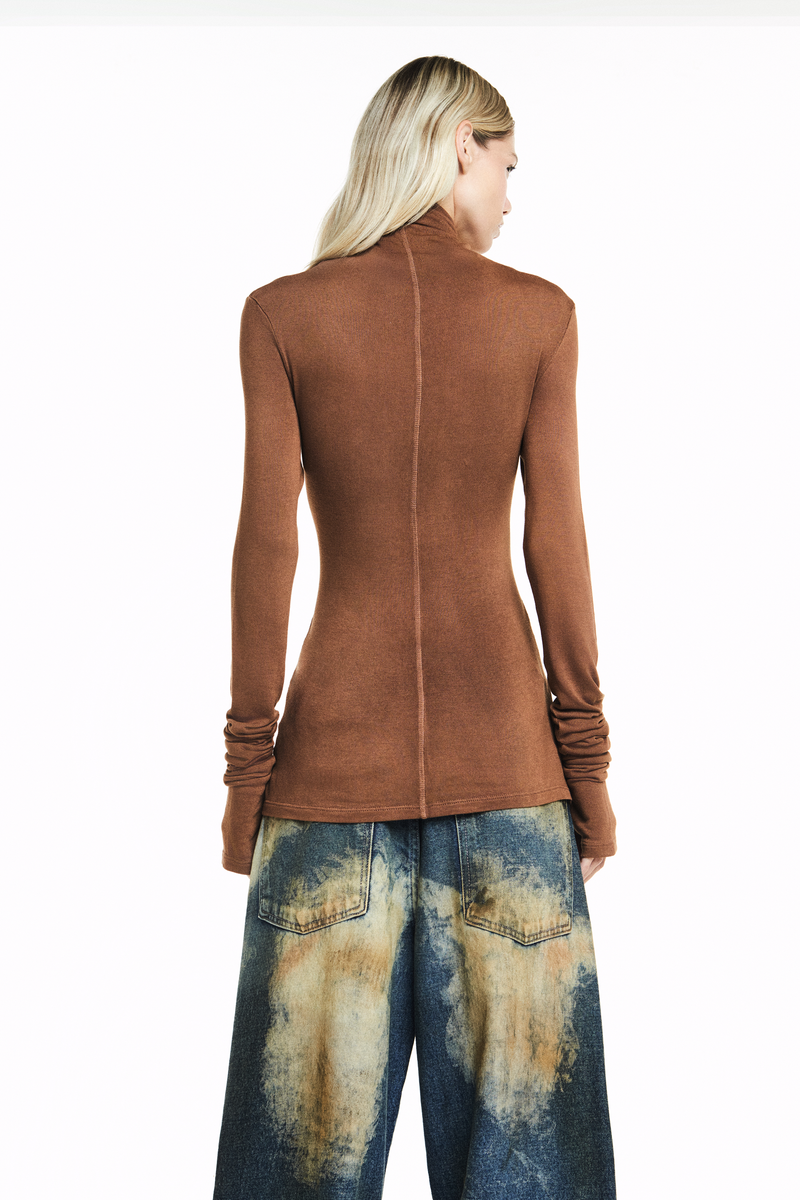 BLUSA MANGA LONGA GOLA ALTA MALHA MARROM (8838227722467)
