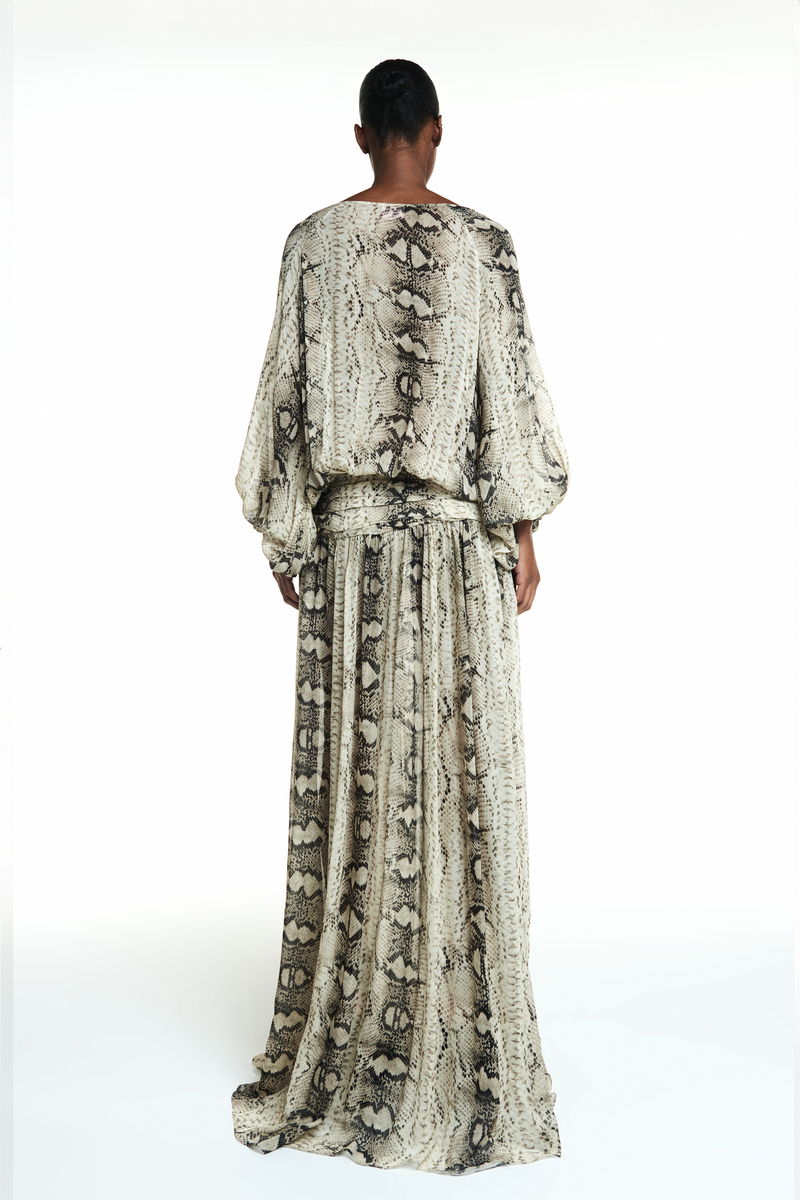 VESTIDO LONGO AMPLO MANGA LONGA PALA DRAPEADA QUADRIL GGT COBRA (8838231884003)