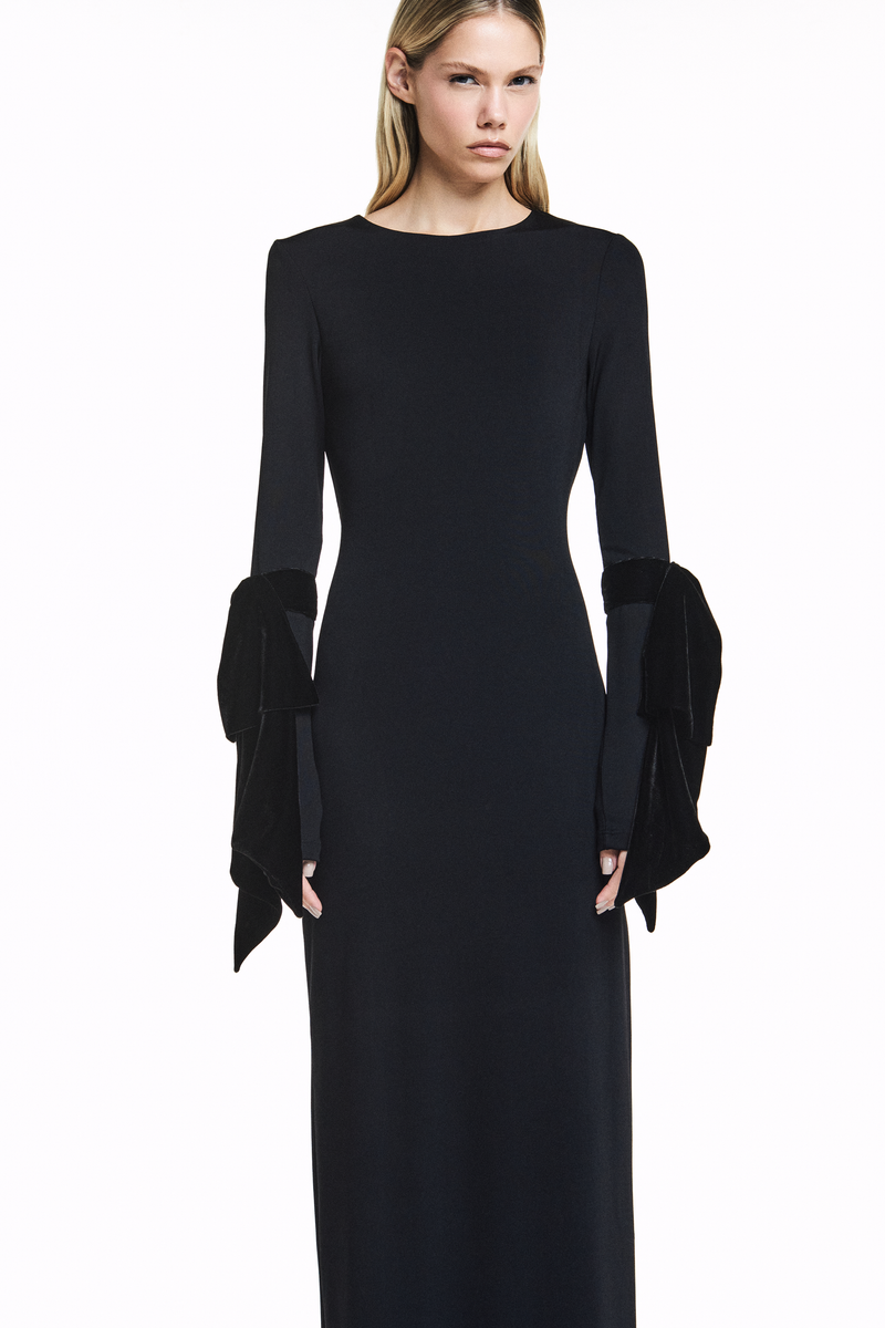VESTIDO LONGO JERSEY LAÇOS VELUDO MANGAS PRETO (8838232178915)