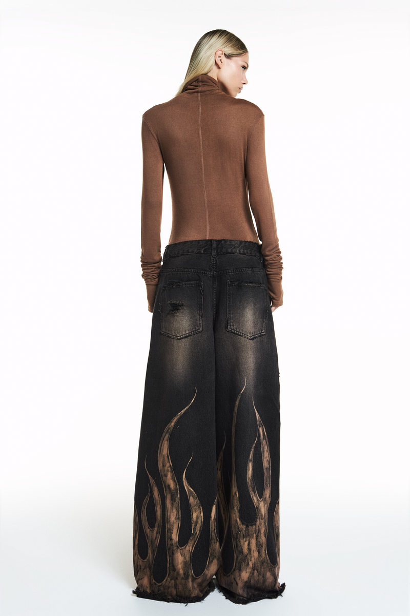CALÇA JEANS DIRTY BLACK FOGO PINTADO À MÃO (8838228672739)