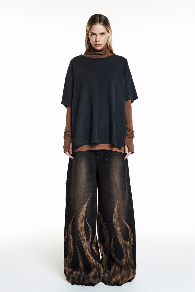 CALÇA JEANS DIRTY BLACK FOGO PINTADO À MÃO (8838228672739)