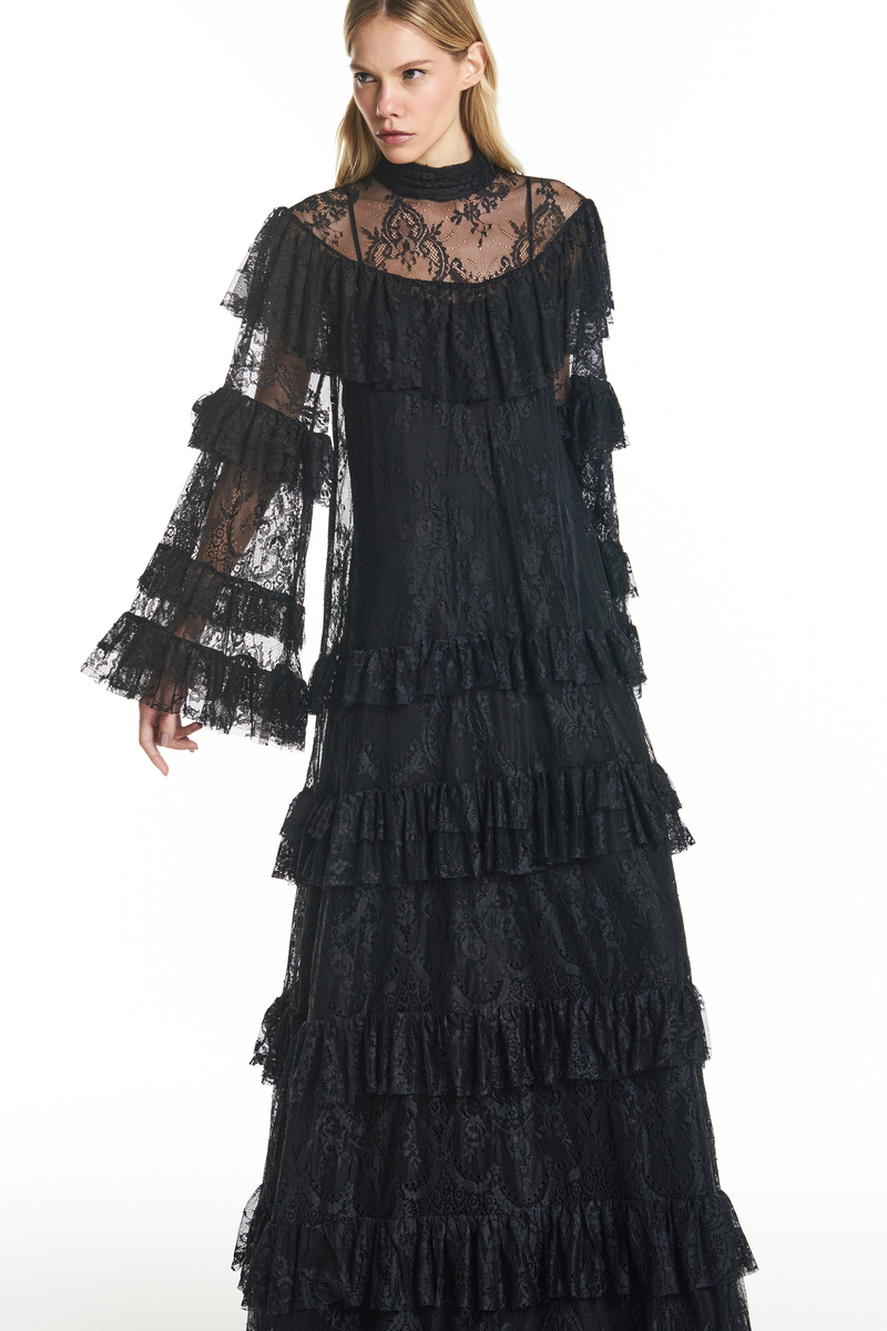 VESTIDO LONGO GOLA ALTA BABADOS RENDA PRETO (8928999375075)