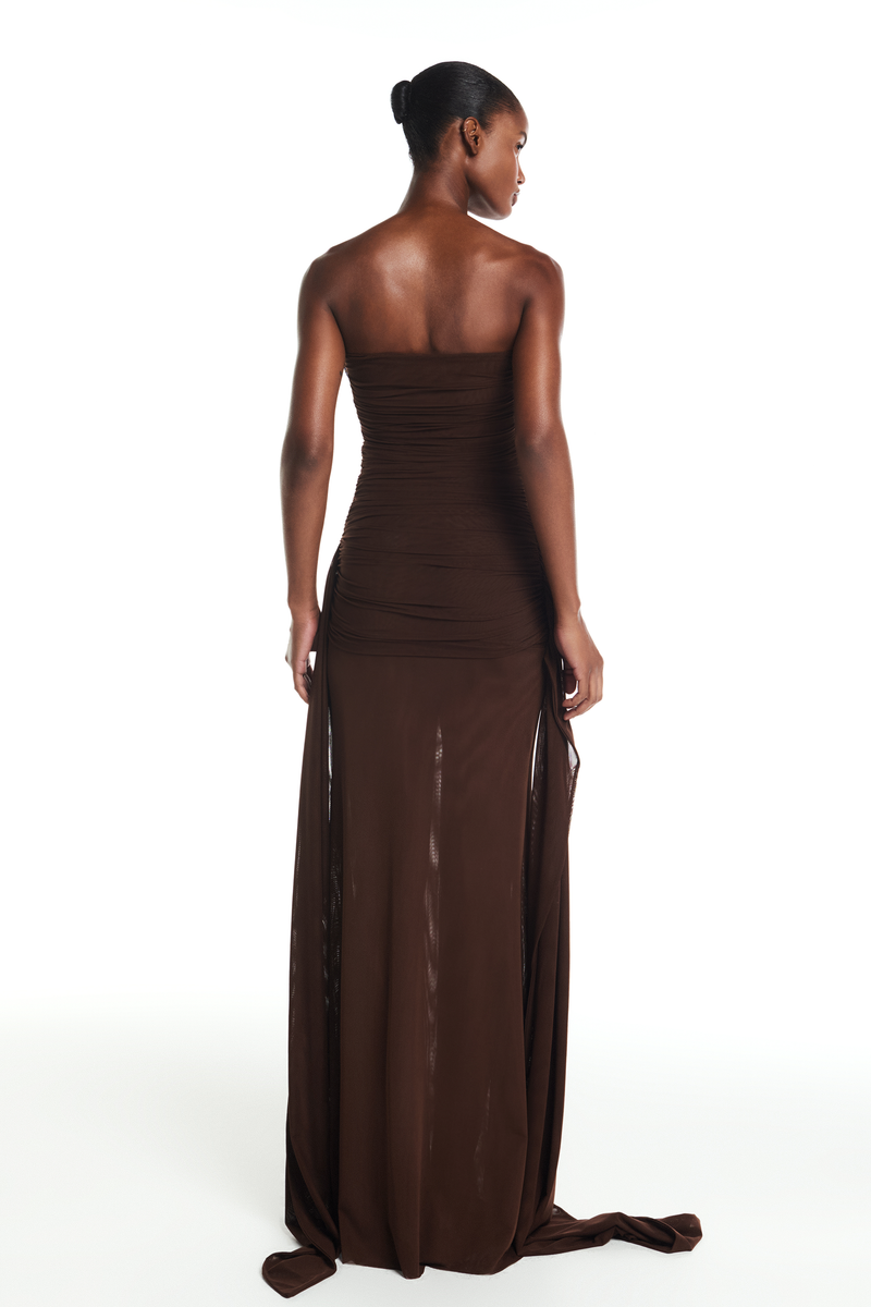 VESTIDO LONGO TOMARA QUE CAIA TRANSPASSES TULE MARROM (8864520143075)
