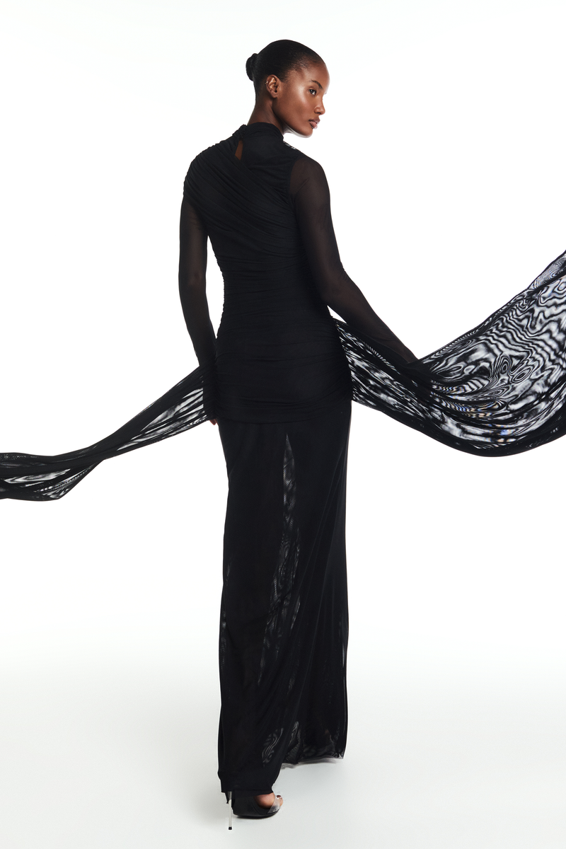 VESTIDO LONGO GOLA ALTA MANGA LONGA TRANSPASSES TULE PRETO (8864520110307)