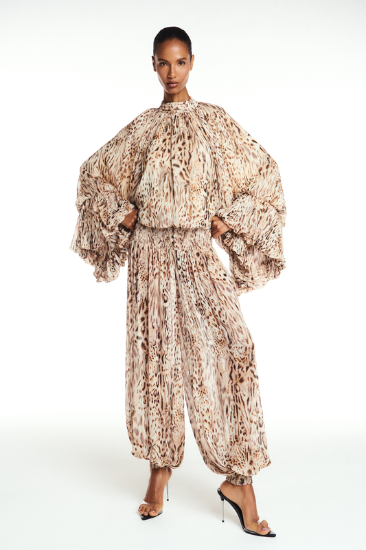 BLUSA AMPLA GOLA ALTA MANGA MORCEGO GEORGETE ONÇA (8904896282851)