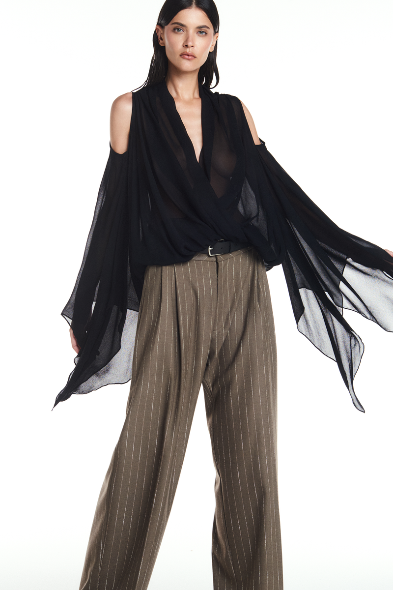 CALÇA ALFAIATARIA PREGAS RISCA DE GIZ MARROM (8904897331427)