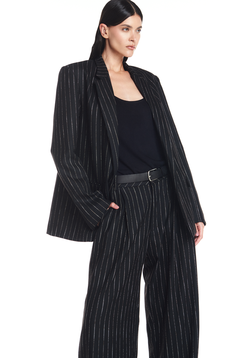 BLAZER ALFAIATARIA RISCA DE GIZ PRETO (8904896184547)