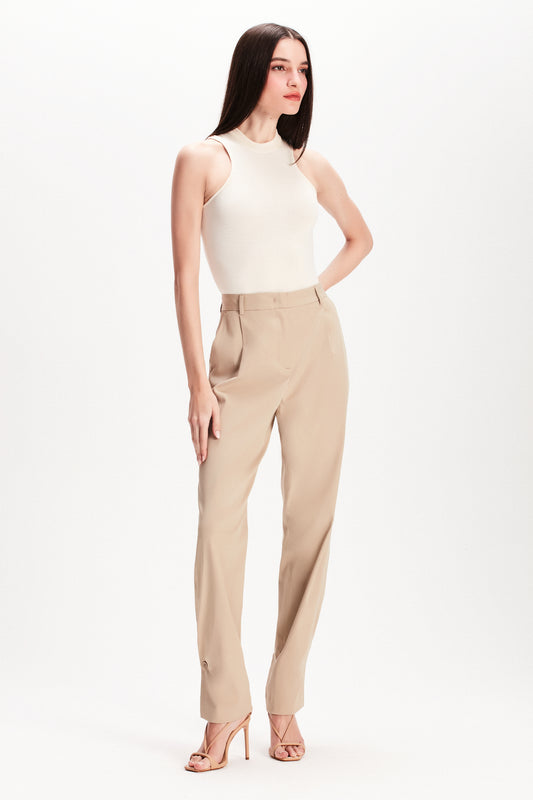 CALÇA ALFAIATARIA BOTÃO PERNA BEGE (7815414546659)