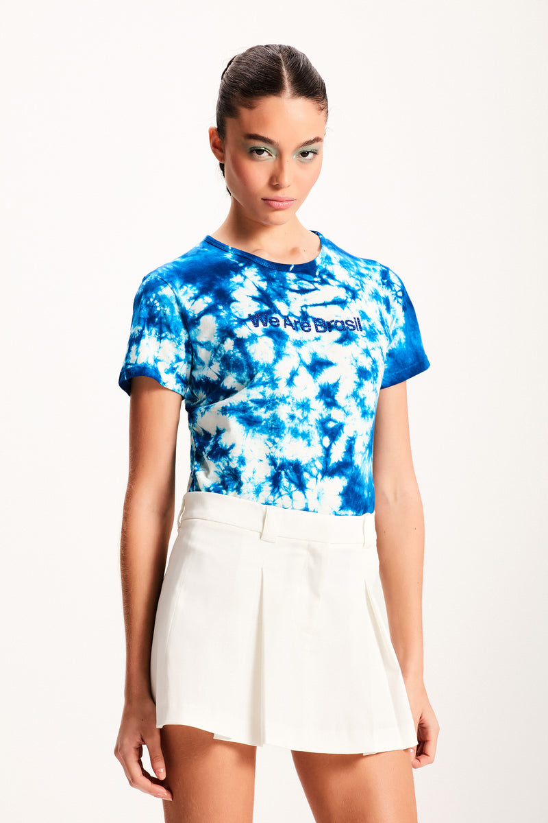 CAMISETA TIE DYE AZUL WE ARE BRASIL (7918636531939)