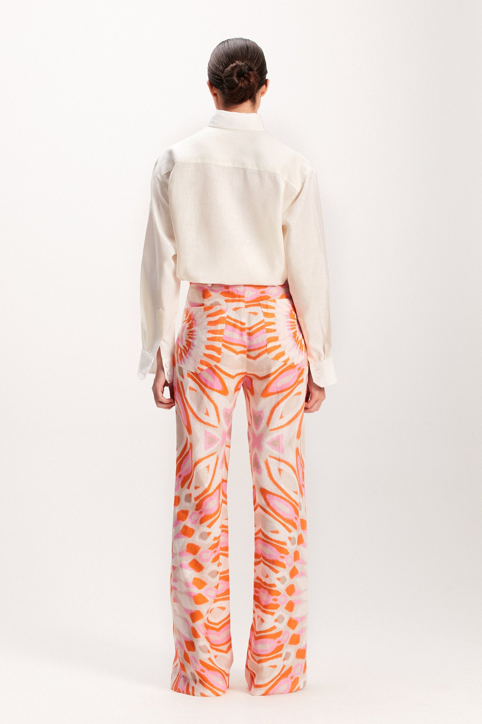 CALÇA LINHO ESTAMPA MANDALA LARANJA E ROSA – TIG STORE CALÇA LINHO ESTAMPA MANDALA LARANJA E ROSA – TIG STORE