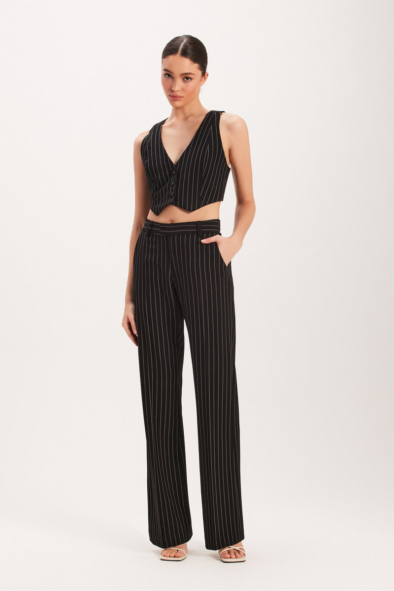 COLETE RISCA DE GIZ PRETO (8003070460131)