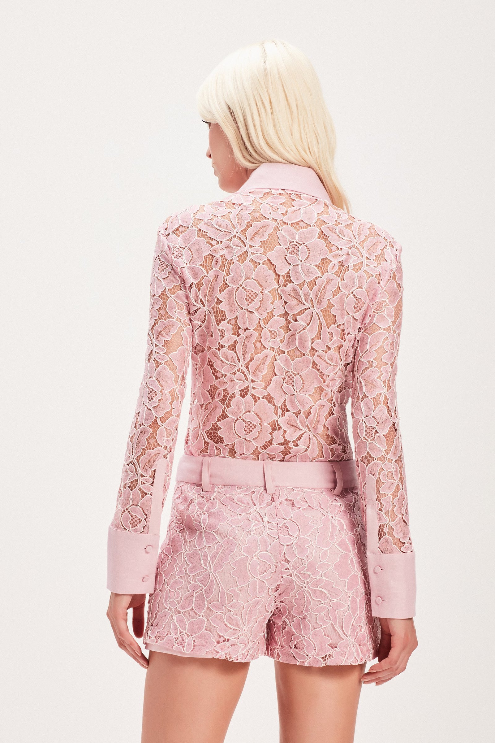 SHORTS RENDA ROSA – TIG STORE