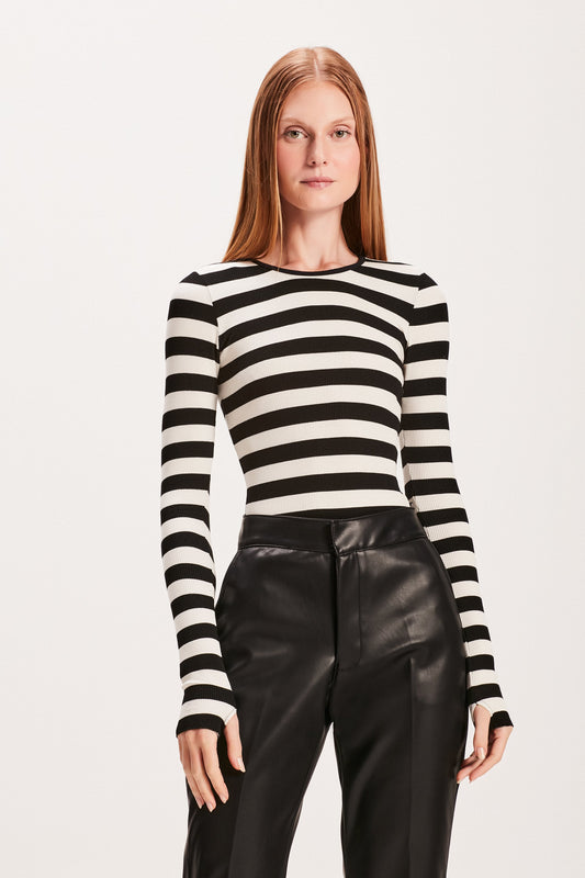 CAMISETA MANGA LONGA LISTRAS PRETA E OFF WHITE (8049934139619)