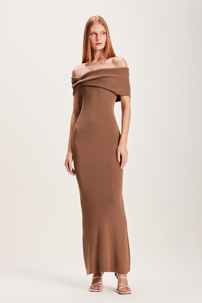 VESTIDO LONGO TRICOT OMBRO A OMBRO BEGE (8066583888099)