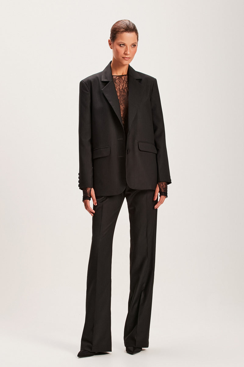 BLAZER RISCA DE GIZ PRETO (8066579955939)